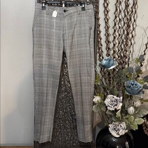 Black & white Houndstooth Fall pants